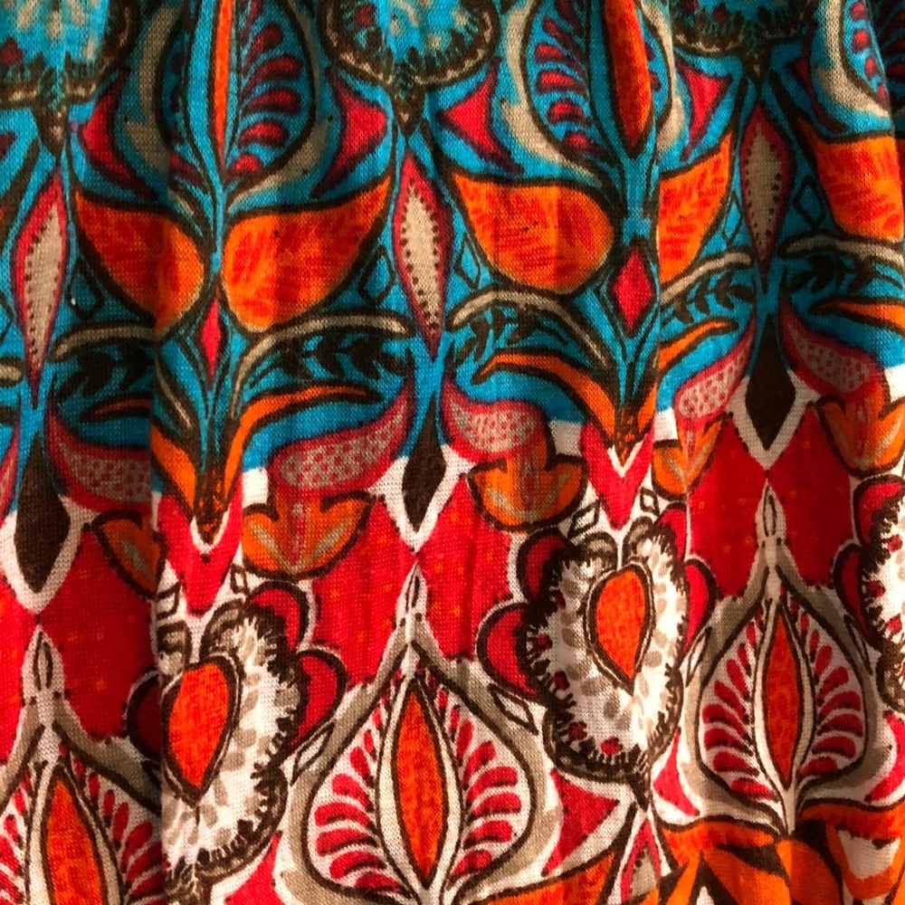 Derek Heart Patterned Top - Picture 5 of 7